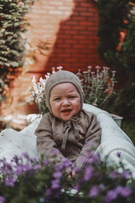 bonetka z merino wełny meri fairy lana bonnet.jpg